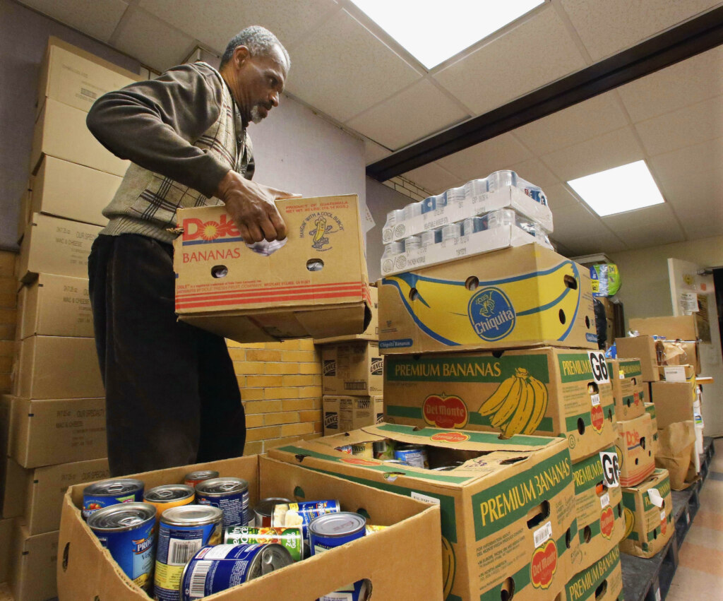 Government benefit system traps 710,000 Illinoisans
