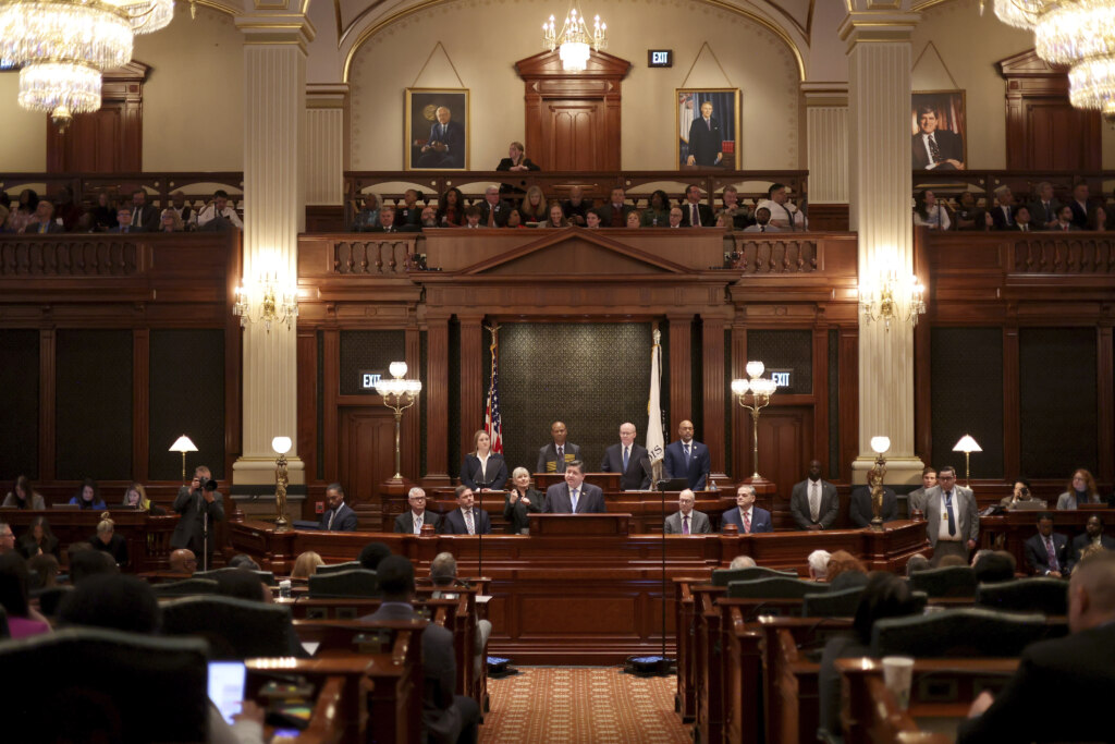 Illinois lawmakers churn through 31K pages of bills on last day of session