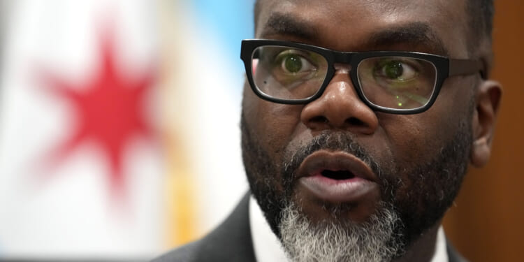 Chicago Mayor Brandon Johnson proposes $21 per employee corporate “head tax”