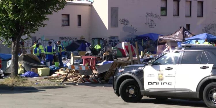 Housing, zoning, property rights, and externalities
