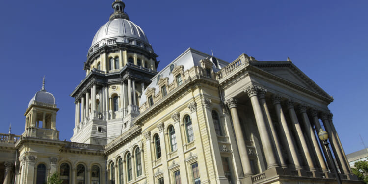 Illinois lifts nuclear ban, but tightens grip on energy supply