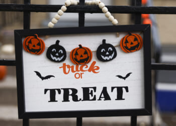 Illinois’ trick-or-treating rules: What to know