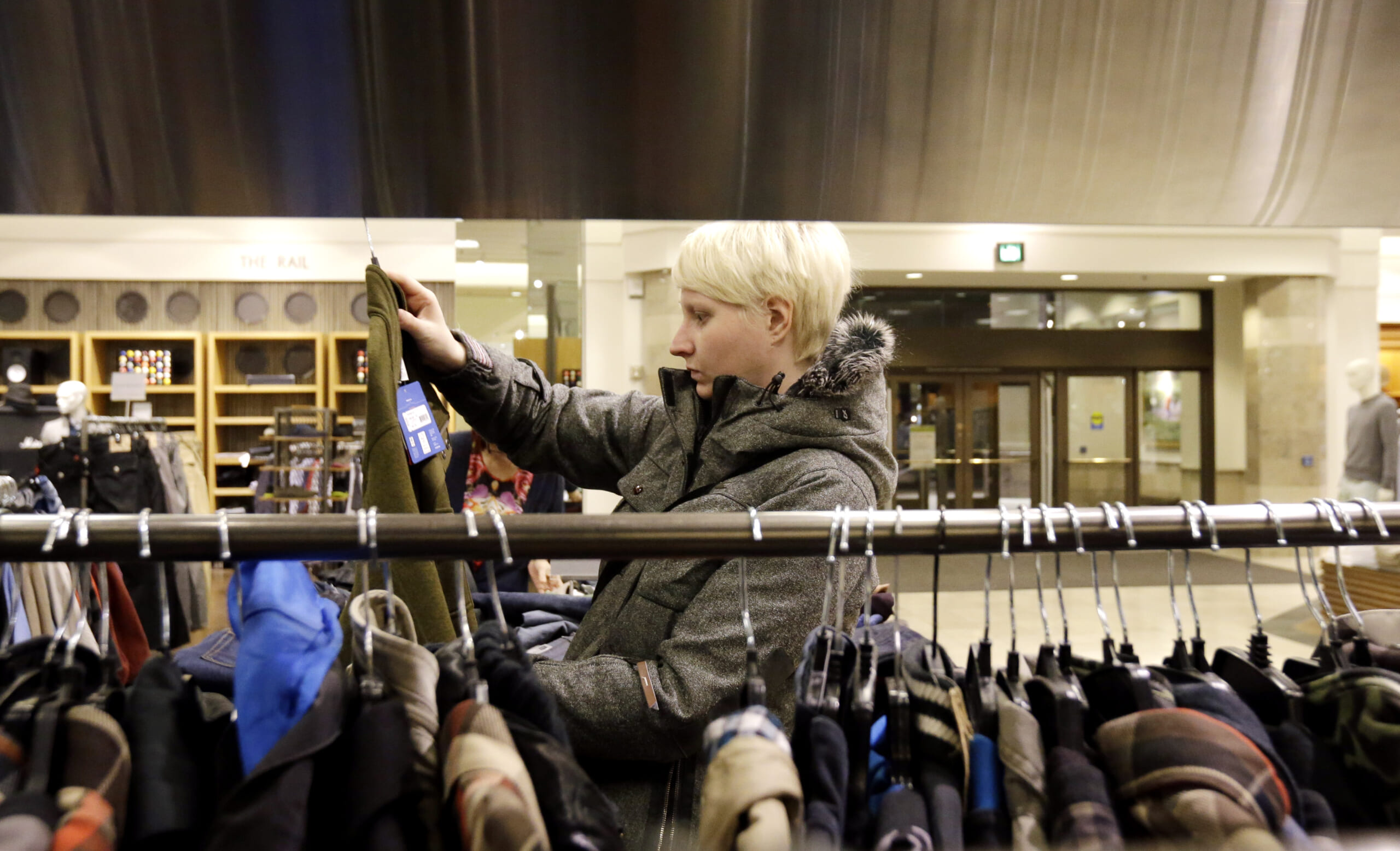 Illinois shoppers face sales tax hit