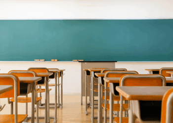 Over 2-in-5 Chicago teachers chronically absent
