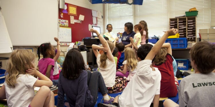 What does it mean for a Minnesota school to exceed expectations?