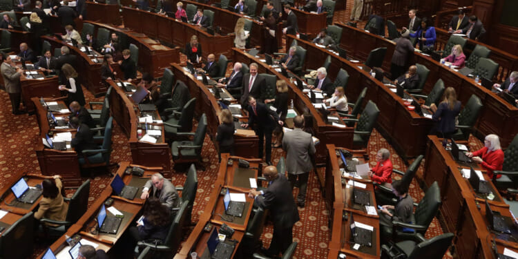 Illinois lawmakers push retirement tax to keep spending more