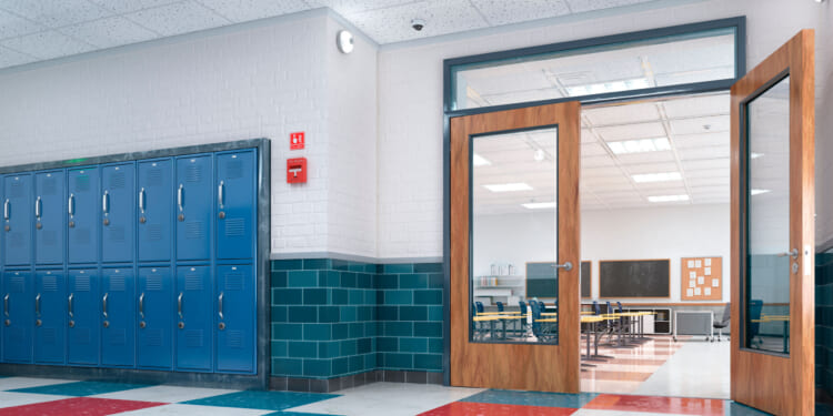 Robbinsdale school closings loom amid board member chaos