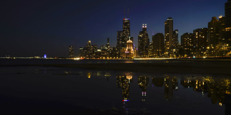 Chicago business activity growing for first time since November 2023