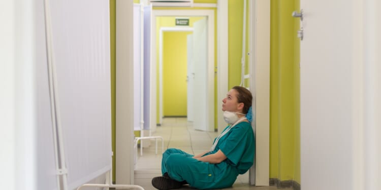 Illinois must keep promise to join nursing group or risk millions