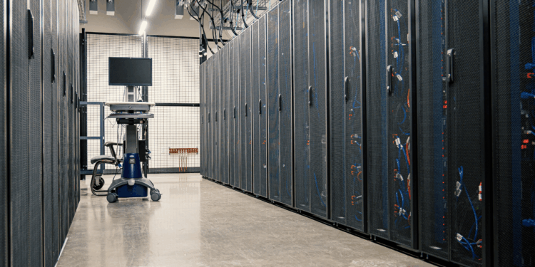 7 things to know about Illinois data centers