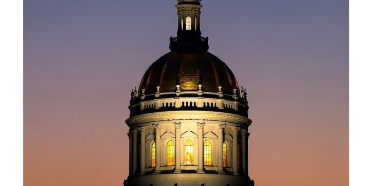 Connecticut Lawmakers Want Taxpayers to Fund A UFO Study