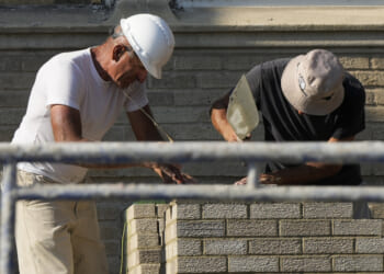 Population loss, aging workforce threaten Illinois economy