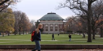 Record-high Illinois university workers opt-out of pensions