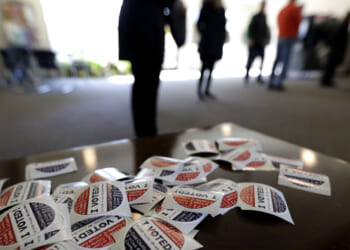 Voters say Illinois students should benefit from scholarships