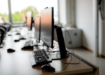 Major Los Angeles School District Becomes First to Implement Screen Time Policy