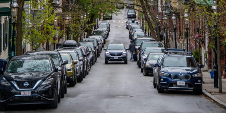 New Study Calls for Reducing or Eliminating Parking Requirements for New Housing