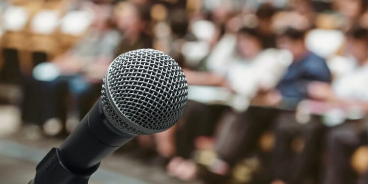 School Board’s Policy Barring ‘Negative’ Comments is Unconstitutional