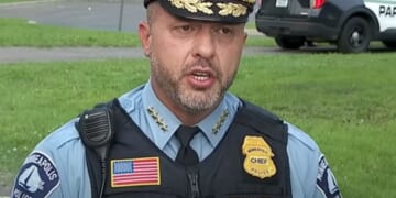 Minneapolis police chief resigns