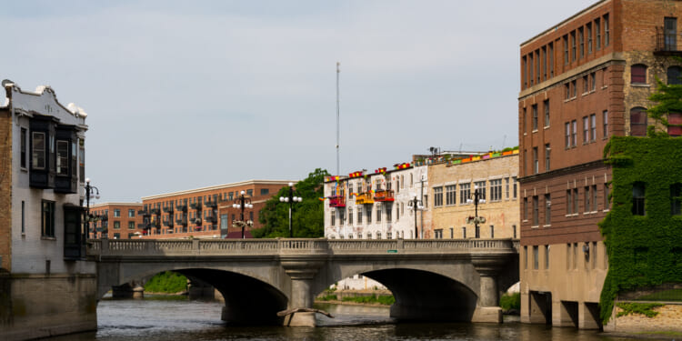 Aurora proposal aims to limit potential for mayoral conflict of interest