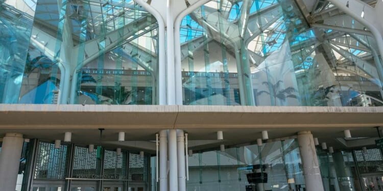 Financial and infrastructure troubles plague Hawaii Convention Center