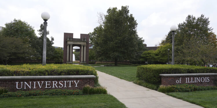 Higher college spending, higher tuition