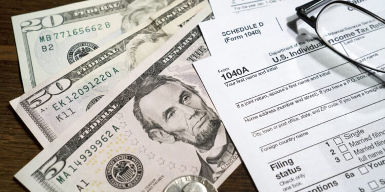 Wayne Winegarden Breaks Down California’s Billionaire Tax on the Ray Appleton Show